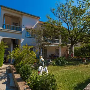 https://apartments-marica.primorje-gorskikotar.com